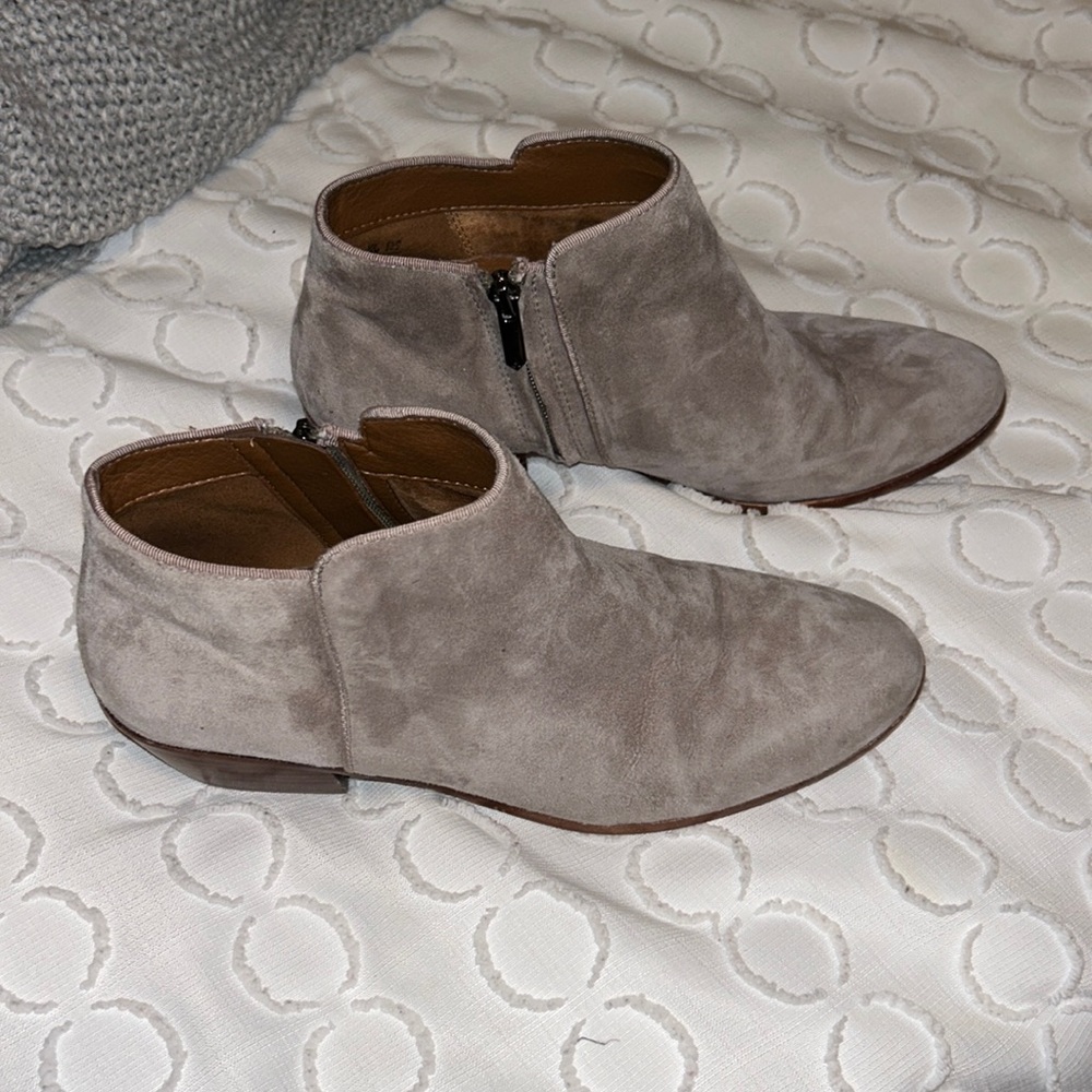 Sam Edelman- Size 9.5 Grey-ish booties with small brown heel